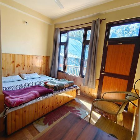 Trinity Homestay Kasol Exteriör bild