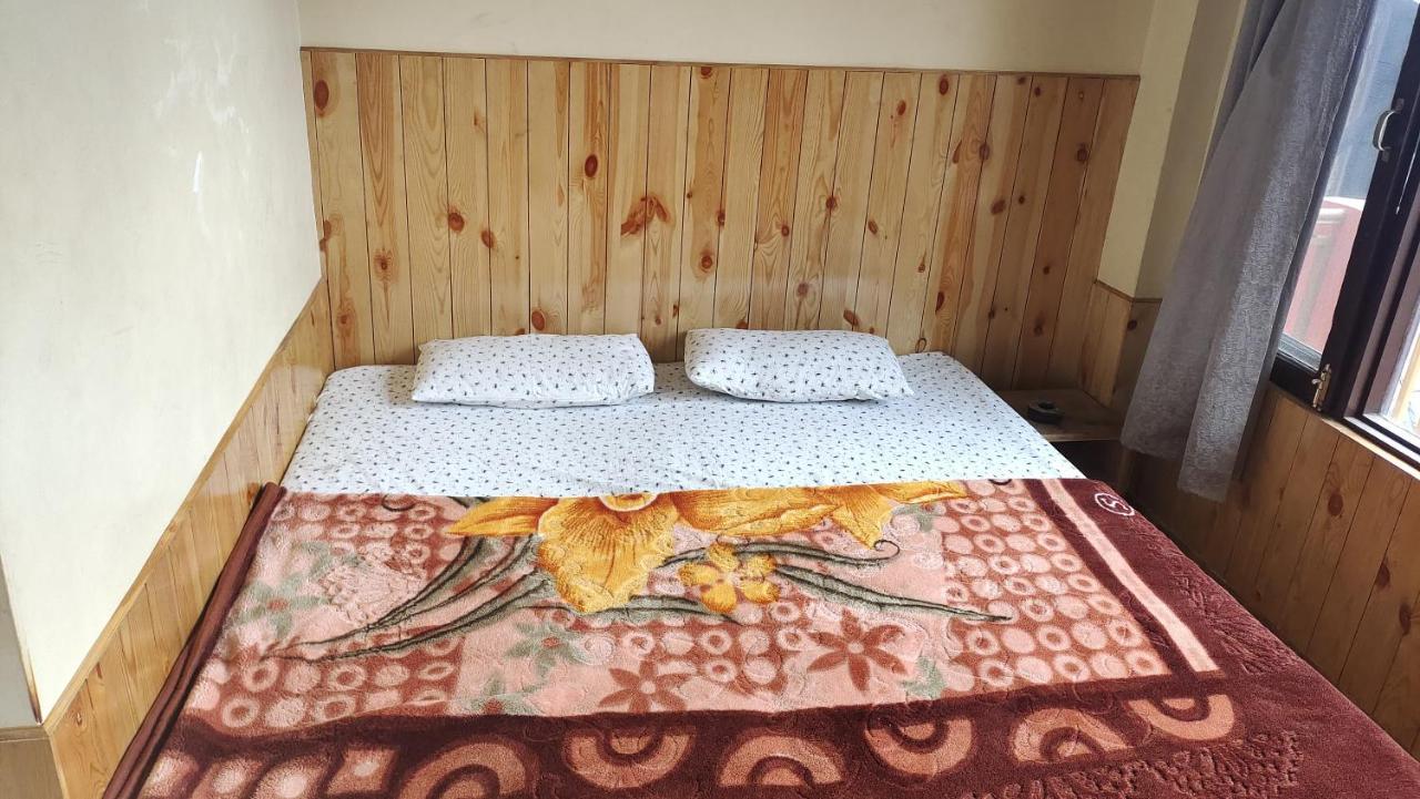 Trinity Homestay Kasol Exteriör bild