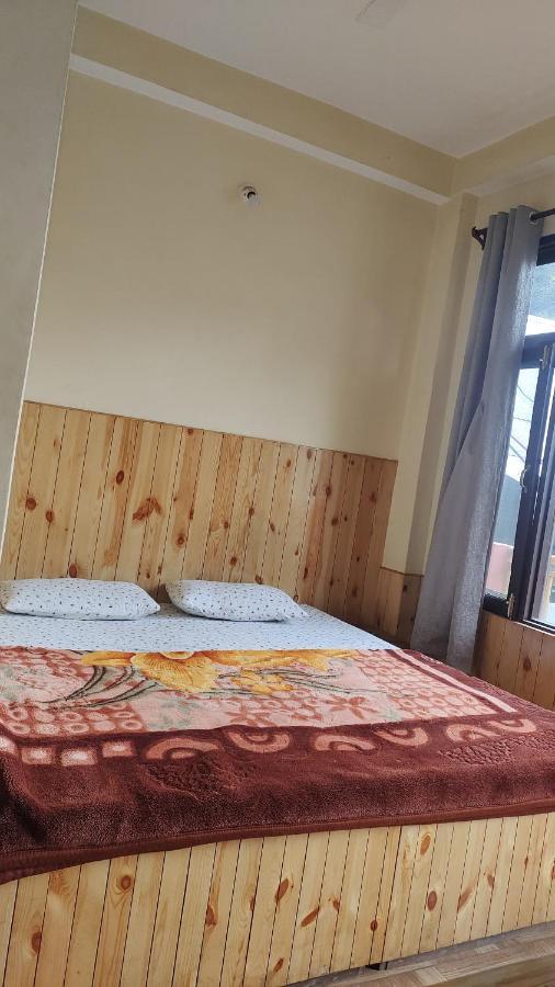 Trinity Homestay Kasol Exteriör bild